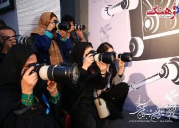 عکاسان خبری در جشنواره سینمایی چهل و یکم گل کاشتند