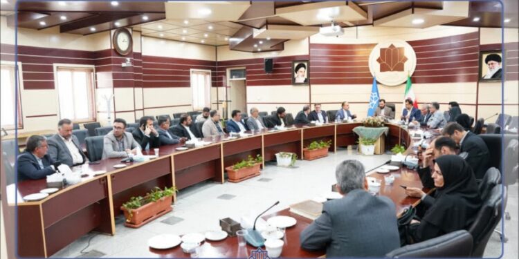 نشست تخصصی رویداد ملی عطر و رایحه ایرانی در دانشگاه کاشان برگزار شد