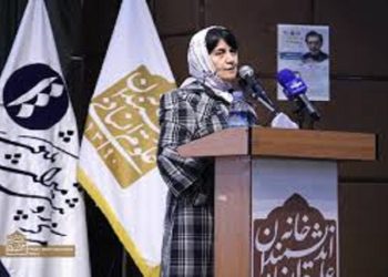 عیادت صالحی از بانوی نامدار تاجیکستانی