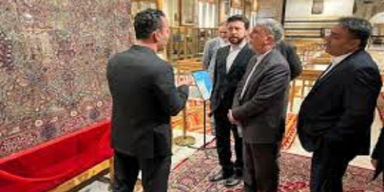بازدید وزیر فرهنگ و ارشاد اسلامی از موزه شیخ فیصل در قطر