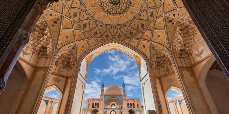 کاشان قطب تمدنی ایران‌ زمین