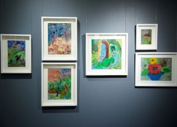 برپایی نمایشگاه آثار برگزیده هنرهای تجسمی با عنوان «و اکنون زندگی...»