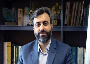 لزوم ایجاد تعادل میان آرمان‌گرایی و واقع گرایی در فرایندهای آموزشی