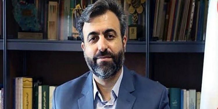 لزوم ایجاد تعادل میان آرمان‌گرایی و واقع گرایی در فرایندهای آموزشی