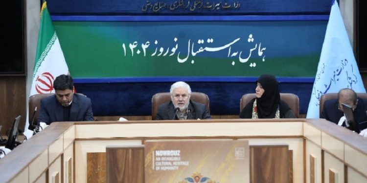 همایش به استقبال نوروز ۱۴۰۴ با حضور وزیر میراث‌فرهنگی آغاز شد