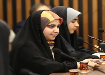 مراسم تکریم خانواده شهدا و جانبازان،همزمان با روز تولد حضرت معصومه(س) و روز دختر با حضور وزیر فرهنگ و ارشاد اسلامی