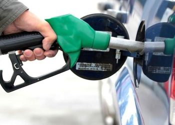 افزایش قیمت بنزین تکذیب شد