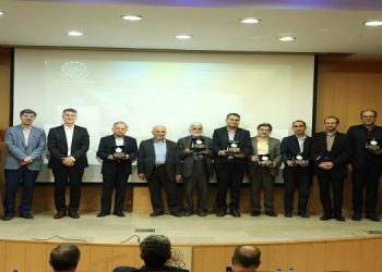 قدردانی از استادان سرآمد آموزشی و پیشکسوت دانشگاه امیرکبیر