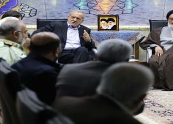 رئیس‌جمهور پزشکیان وارد قم شد