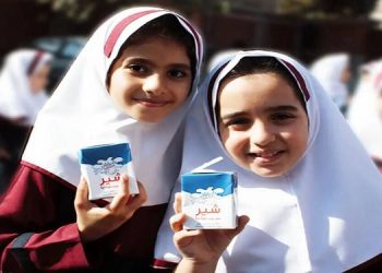 سال تحصیلی جدید ۷۵ وعده شیر رایگان در مدارس ابتدایی توزیع می‌شود