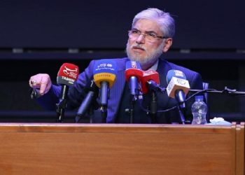 وزیر علوم: ایران، همچون ققنوس، از دل تهاجم سر برآورد