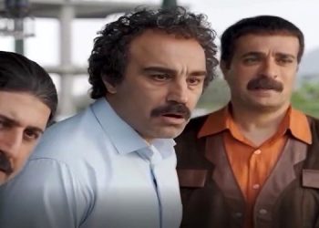 کی از ویژگی‌هایی که «پایتخت» دارد این است که بسیاری از اتفاقاتی که در جامعه رخ داده یا در آینده قرار است رخ دهد، در سریال گنجانده شده است. یکی از وظایف هنر، دادن هشدار درباره موضوعاتی است که در جامعه وجود دارد و ممکن است به شکل خیلی عمومی به آن توجه نشود، اما هنرمند خاص آن را به عنوان یک آلارم به صدا درمی‌آورد و نسبت به آن هشدار می‌دهد. برای مثال در فصل پنج «پایتخت» شوخی با داعش و اتحاد و همبستگی خانواده‌ای را دیدیم که به محض اینکه خاکش را در خطر دید با هم متحد شد. یا در فصل یکم، به موضوع مهاجرت پرداختیم؛ آن زمان که مهاجرت به تهران خیلی زیاد شده بود، پایتخت آلارم مضرات مهاجرت بی رویه را نشان داد یا شوخی‌هایی که با خود ترامپ در سریال اتفاق می‌افتاد. درباره ساخت فصل هشتم این سریال هم، همه چیز بستگی به آن دارد که به سوژه‌ای ناب برسیم و اگر مردم و مدیریت فرهنگی هم بخواهند، حتما خواهیم ساخت؛ و همین جنگ ۱۲ روزه هم می‌تواند سوژه فصل جدید باشد.