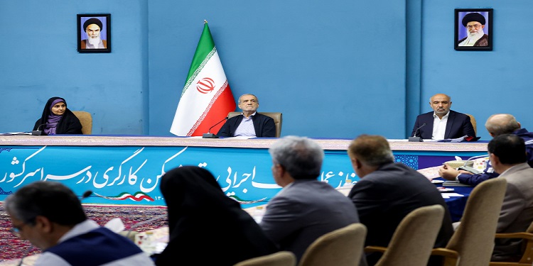 بنگاههای تولیدی وارد فرآیند ساخت مسکن کارگری وارد شوند تا خیال کارگران از داشتن مسکن راحت باشد