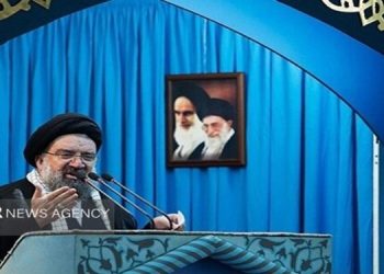 خاتمی: مردم ایران با دشمنانی عهدشکن و پیمان‌شکن طرف‌ هستند