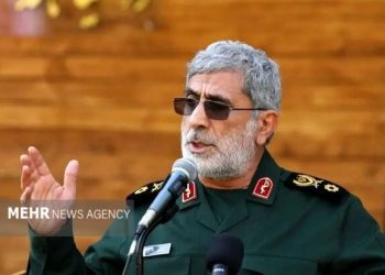 هشدار قاآنی به صهیونیست‌ها؛ باید سراسر لبنان را ترک کنید