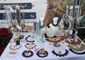 افتتاح نمایشگاه مشاغل خانگی در حوزه فرهنگ و هنر همدان