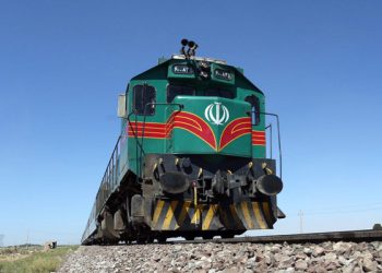 پیش‌فروش بلیت قطارهای مسافری در راه‌آهن شمال‌شرق آغاز شد!