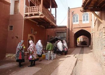 نقشه راه نطنز برای رونق گردشگری: توسعه گردشگری روستایی در اولویت قرار گرفت