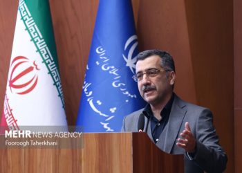 فشار بر جامعه علمی؛ از ایجاد «تحریم داخلی» پرهیز کنیم
