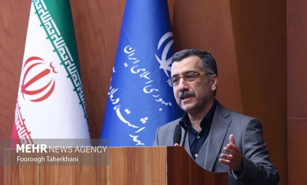 فشار بر جامعه علمی؛ از ایجاد «تحریم داخلی» پرهیز کنیم