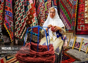 تصویب تمدید ۶ ماهه مهلت پرداخت حق بیمه کارفرمایی در بخش گردشگری و صنایع‌دستی