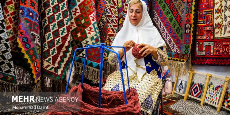 تصویب تمدید ۶ ماهه مهلت پرداخت حق بیمه کارفرمایی در بخش گردشگری و صنایعدستی