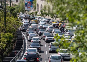 محورهای چالوس و هراز یک‌طرفه شدند تا مسافران به خانه بازگردند