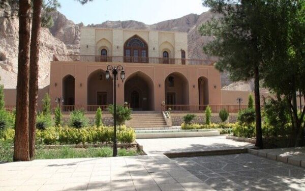 دربهای بسته باغ ۴۰۰ ساله؛ کرمانیها هنوز بیرمآباد را ندیدهاند