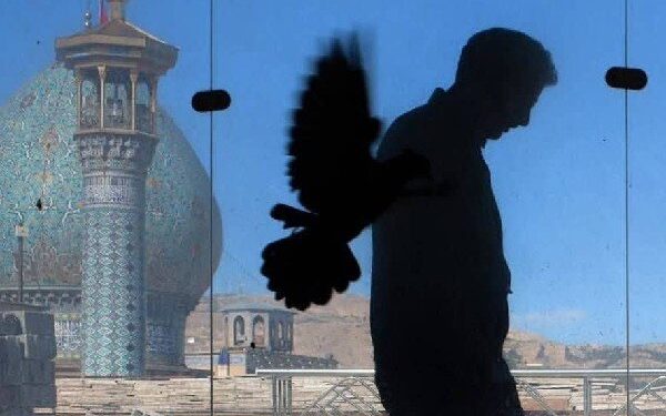 عکاس کرمانشاهی در دوسالانه عکس رضوی درخشید