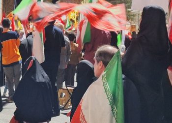 ۲۰۵ شب بیعت با ولایت؛ تجدیدعهد مردم اراک با رهبر معظم انقلاب