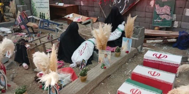 نمایشگاه سنگر در ساوه، روایتگر حماسه دفاع مقدس برای نسل جوان