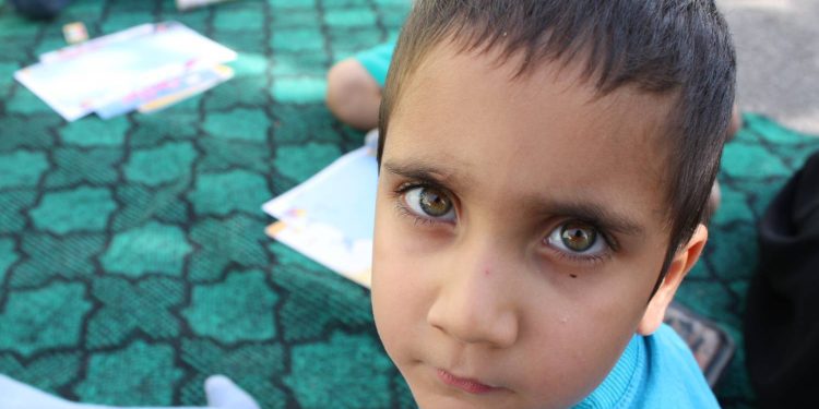 نگاهی پاک‌تر از وسعتِ آسمان
