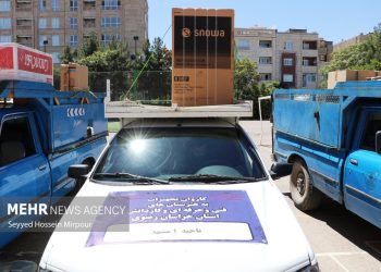 ارسال تجهیزات آموزشی و اداری به مدارس زنجان