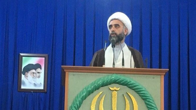مقابله با هجمه‌های فرهنگی باید در صدر اولویت‌های مسئولان قرار گیرد