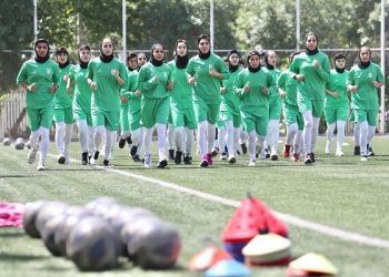 بحران تازه در فوتبال زنان؛ غیبت چند داور تقویم مسابقات را مختل کرد