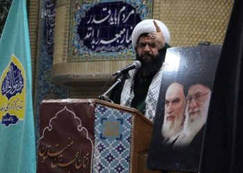 امام جمعه پاکدشت: ضرورت تشکیل قرارگاه مرکزی برای مدیریت اقتصاد کشور