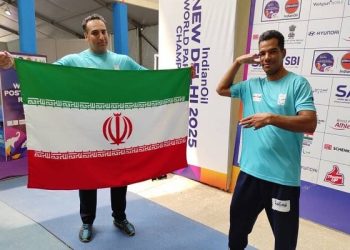 مدل‌های طلا و نقره پرتاب نیزه به نمایندگان ایران اهدا شد