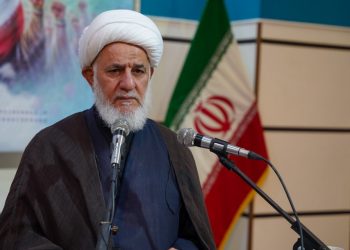 تلاش مضاعف مسئولان برای کنترل بازار و بهبود معیشت مردم