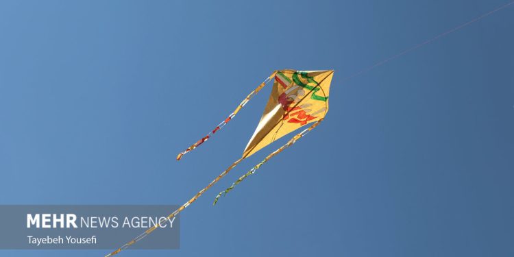جشنواره رنگین بادبادک‌ها در ایلام برگزار گردید