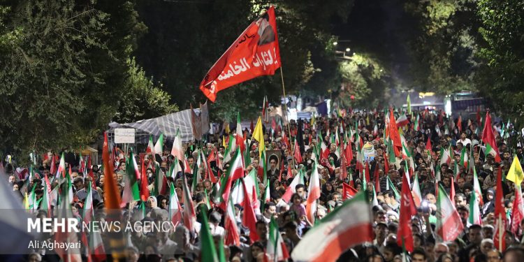 گرگان؛ خیابانی که شب‌ها میزبان مردم است