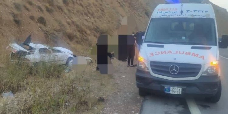 واژگونی خودرو سمند در جاده جلفا