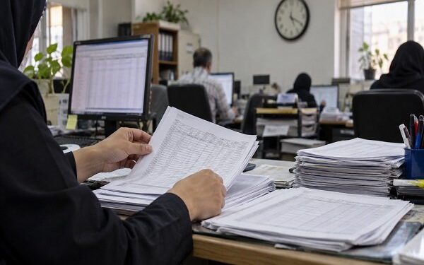 تغییر ساعت کار و بازنگری مزد؛ چالش‌های حقوق مهرماه در انتظار کارگران
