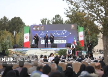 جشنواره روز ملی روستا و عشایر در آرامگاه فردوسی برگزار می‌شود