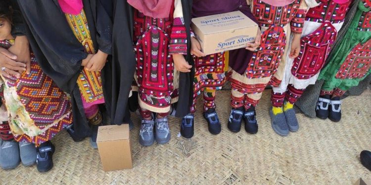 توزیع ۳۵۰ بسته آموزشی در مناطق عشایری و روستایی مهرستان