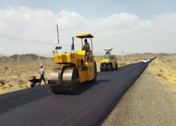 اجرای بیش از ۱۰۰۰ کیلومتر روکش آسفالت در جاده‌های کرمان