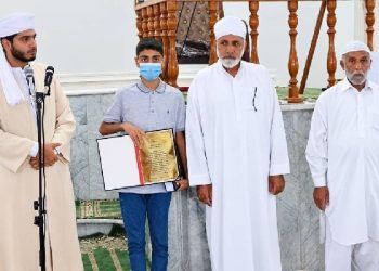 تجلیل از رتبه ۷۸ کنکور تجربی در جاسک