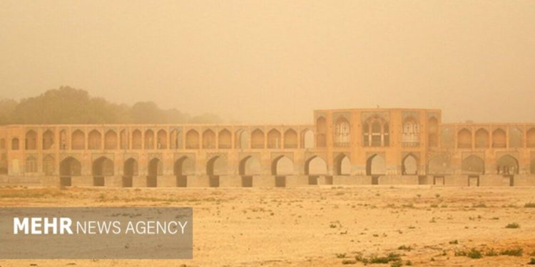 زاینده‌رود؛ کانون فرسایش بادی و افزایش خطر کادمیوم