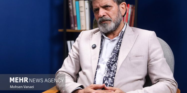 تقویت هویت فرهنگی و زبانی؛ کلید مقابله با قم‌هراسی