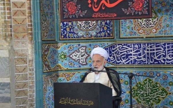 حوزه‌های علمیه باید با نیازهای روز جامعه همگام شوند و نیروی انسانی تربیت کنند