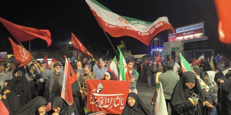 جشن ولادت حضرت زینب در شب مشهدی‌ها برگزار شد